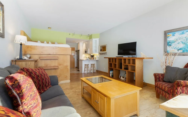 2754 Slopeside Condo by RedAwning
