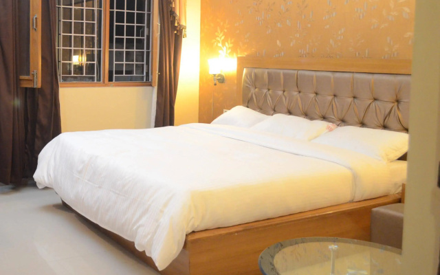 Hotel JSR INN