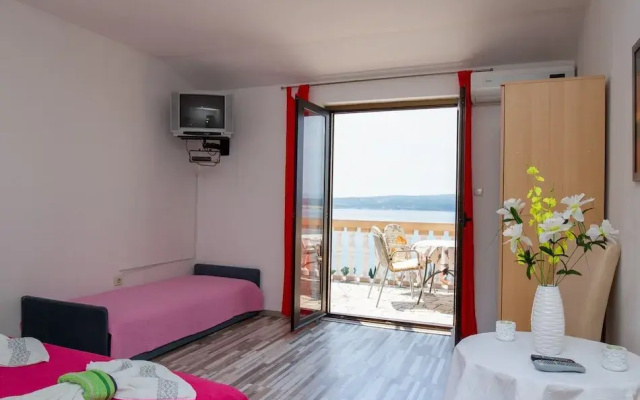 Seaview Apartment Paula 6 300m From Sea