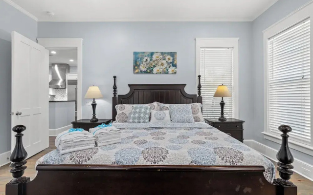 Almost Heaven in Watersound Proper Includes Carriage House! Bedding for 12