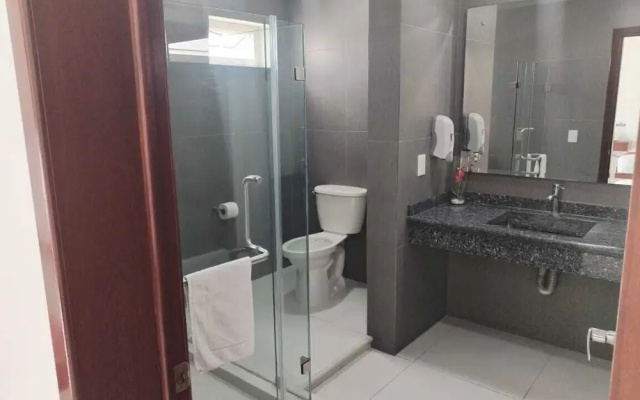 Hotel Cermar Plaza