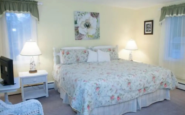Cranberry Manor Bed and Breakfast