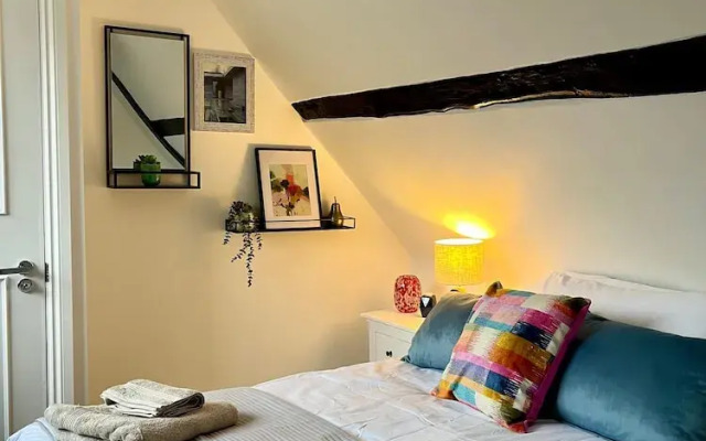 Charming 2B Georgian Flat In Historic Tring