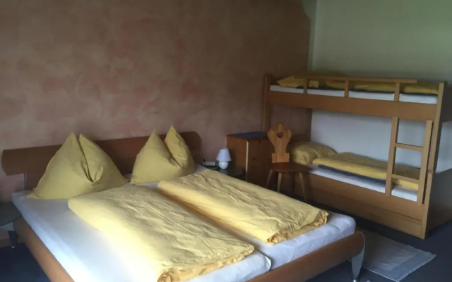 Pension Wieser "Baschtlmai"