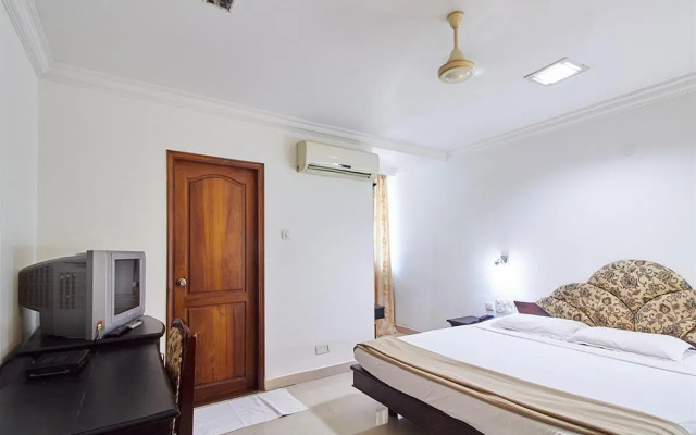 Hotel Sabari Park