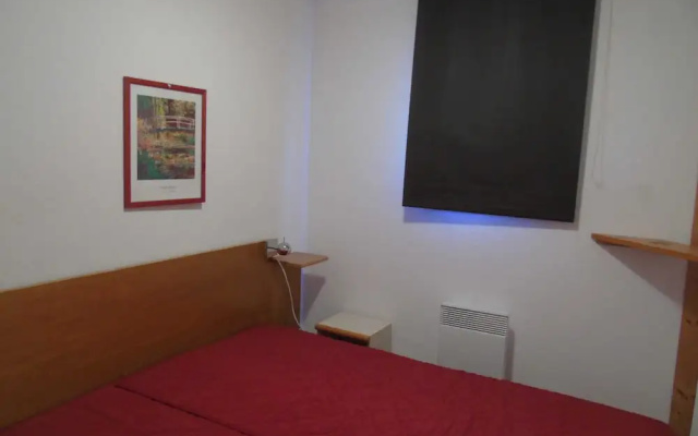 Lou Services Apartment CB11 LSI 001