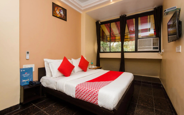 OYO 11672 Hotel Shubham