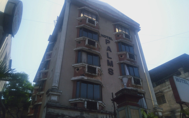 Hotel Palms