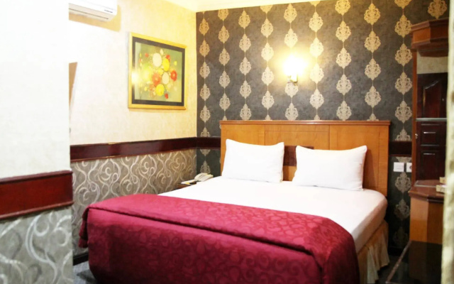 Hotel Menara Lexus
