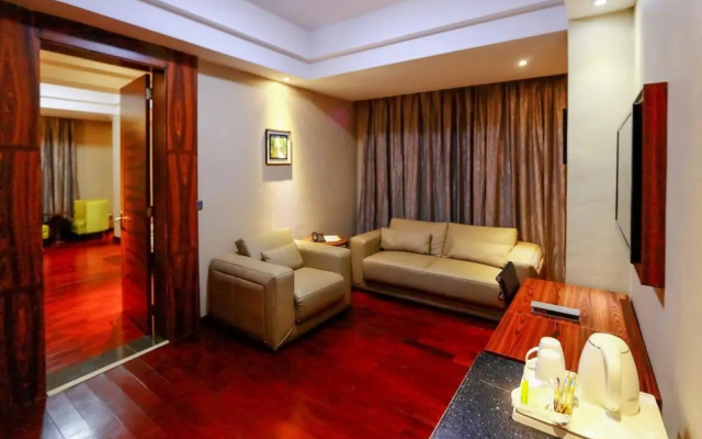 Airport Golden Tulip Hotel.