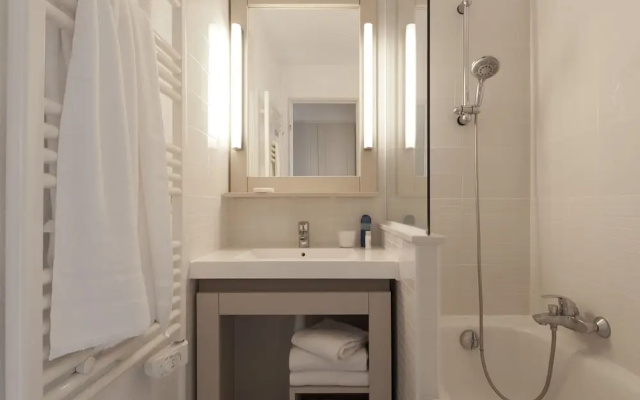 Attractive Studio With a Dishwasher, in a Cozy Coastal Town