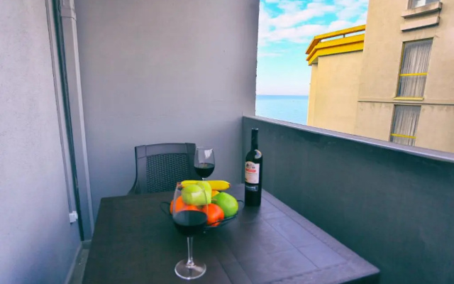 Sea Side Apartment