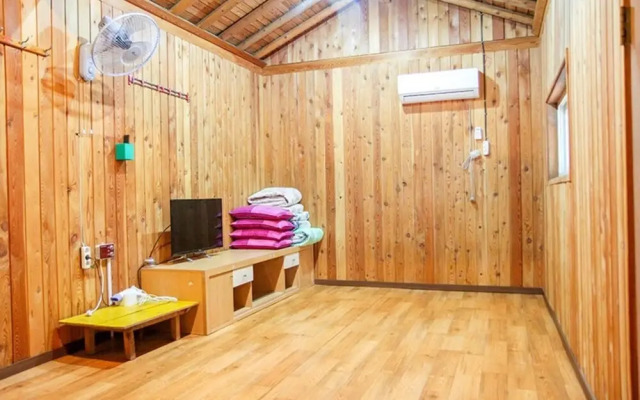 Gapyeong Sannaedeul Pension