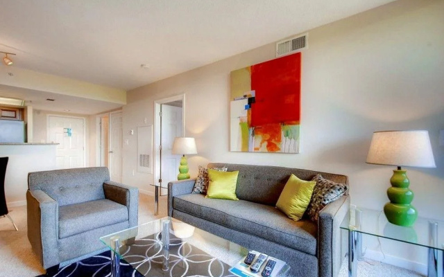 Global Luxury Suites at Summer Street