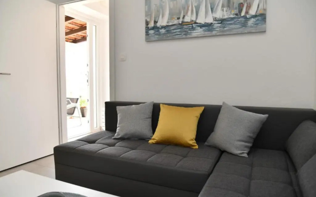 Apartments Near Sea Supetar