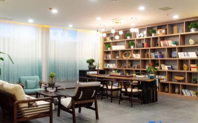Moqiu Hotel