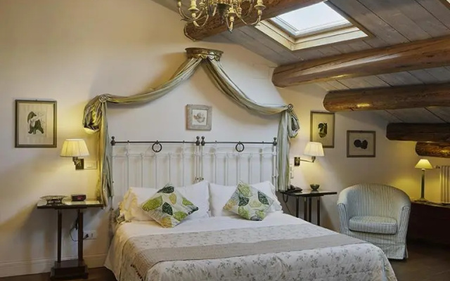 M Club De Luxe B&B