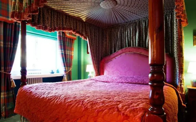 Glen Lui Hotel