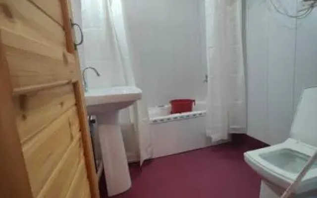 Humayun Palace Houseboat