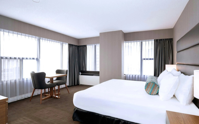 Sandman Signature Calgary Downtown Hotel