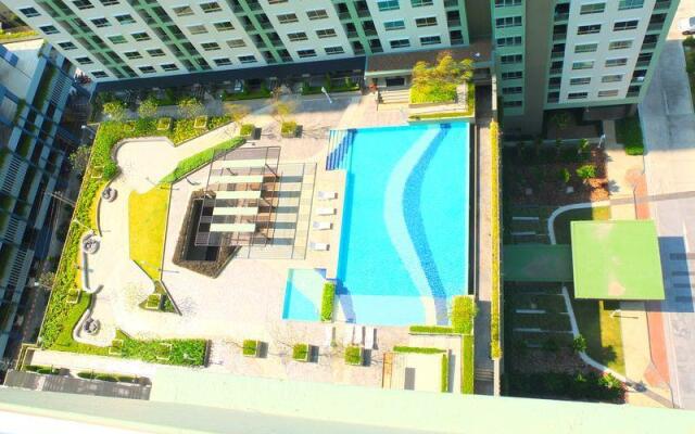 Lumpini Jomtien Seaview E22Inn 1