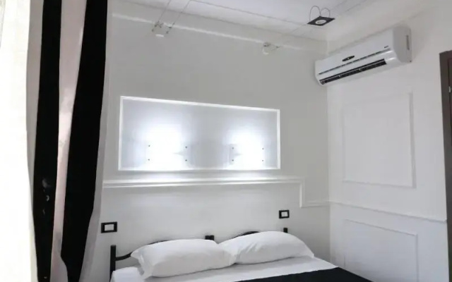 Palace Rome - Hostel