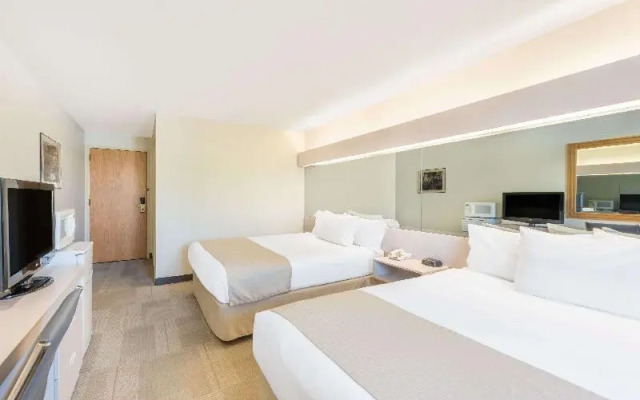 Microtel Inn & Suites By Wyndham, Ste. Genevieve