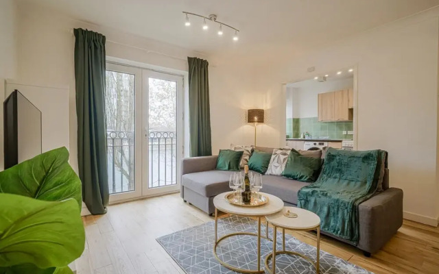 Salford City Escape - Modern 2 Bedroom Apartment