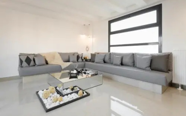 Ace Location | Luxury Building