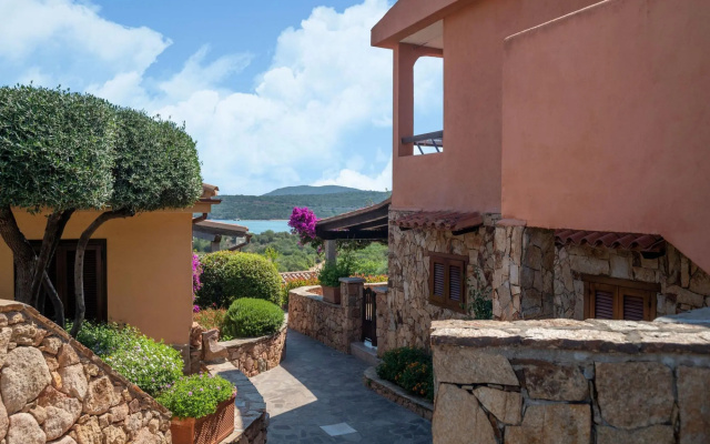 Serene Holiday Home in Marinella With Garden