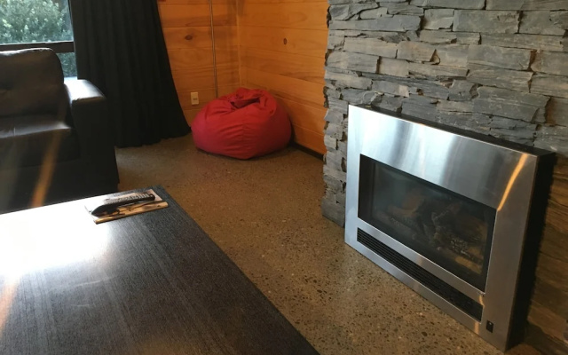 Greymouth Motels & Seaview Apartments