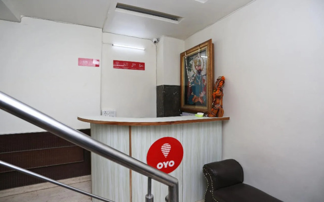 OYO 13758 XS Residency