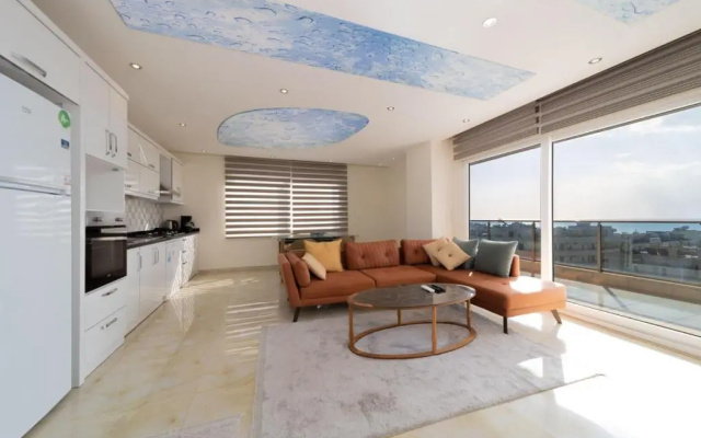 Spacious Apartment with Sea View in Alanya