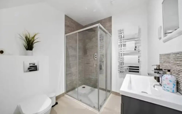 Flat 1 Victoria Grove