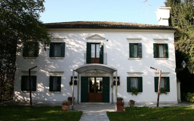 Отель Relais Villa Selvatico Ронкаде вид на фасад