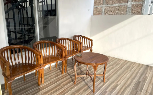 Hotel O Penginapan Musafir Syariah Near Paramount Woman & Childern's Hospital