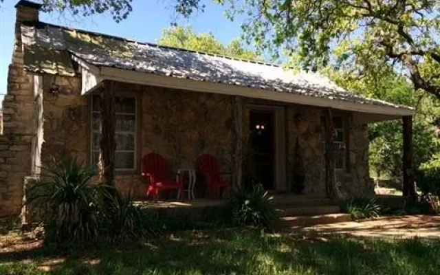 The Lucky Penny Lodge