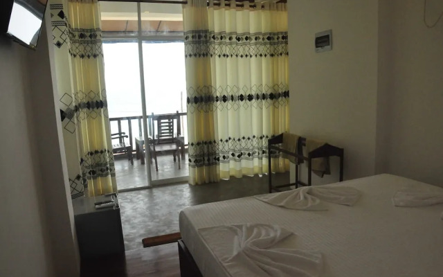 Wave Beach Resort