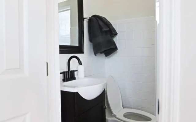 Bright 1BR 10-Mins to Nashville