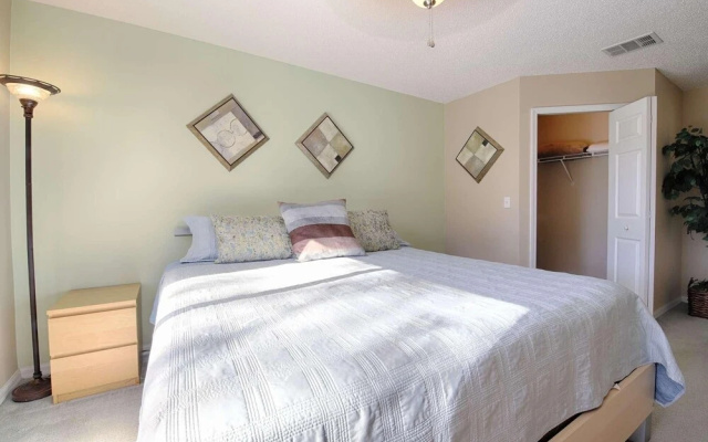 8422 Emerald Island
