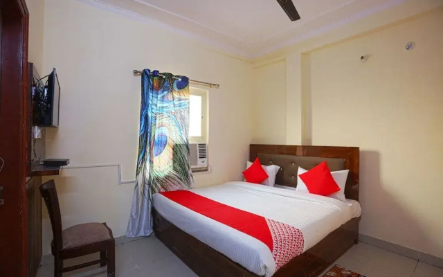 Navodian Residency by OYO Rooms