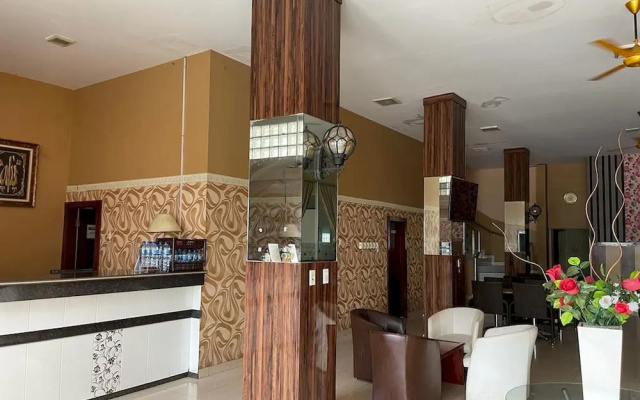 Capital O 93285 Residence Hotel Syariah
