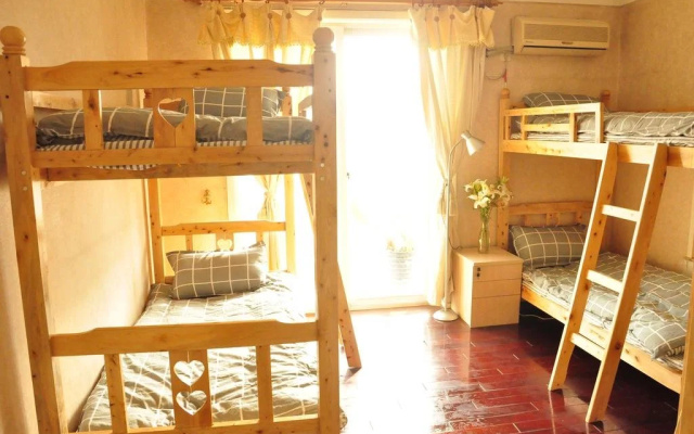 Sichuan Traveler's Youth Hostel