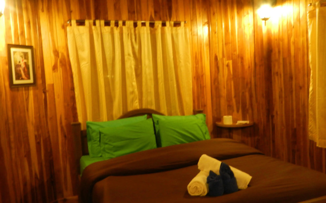 Ruean Vana Resort