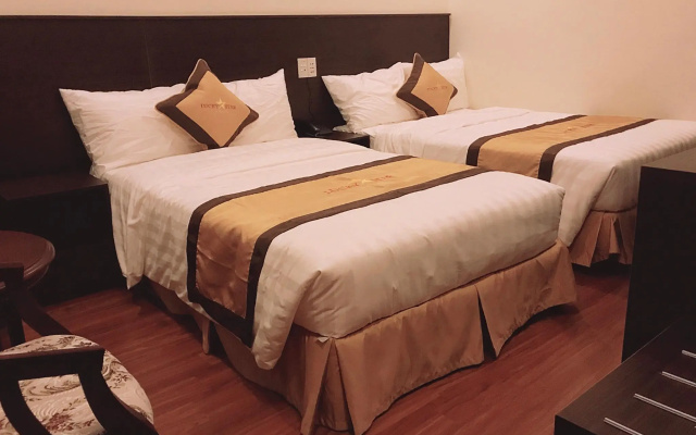 Lucky Star Hotel