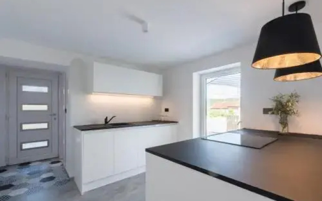 Five Bedroom Holiday Home In Kornic