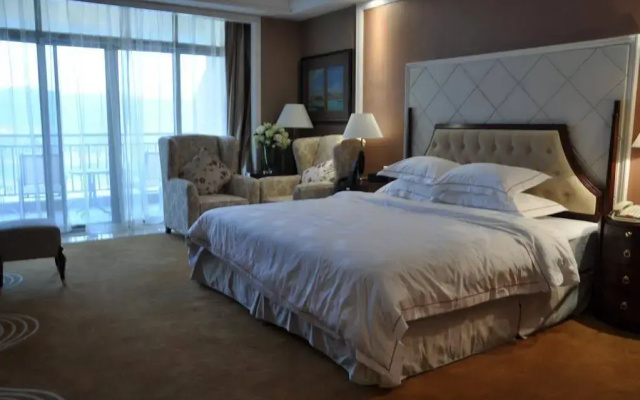 Country Garden Phoenix Hotel He Xian