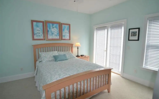 Blue Lagoon 4 Bedroom Home