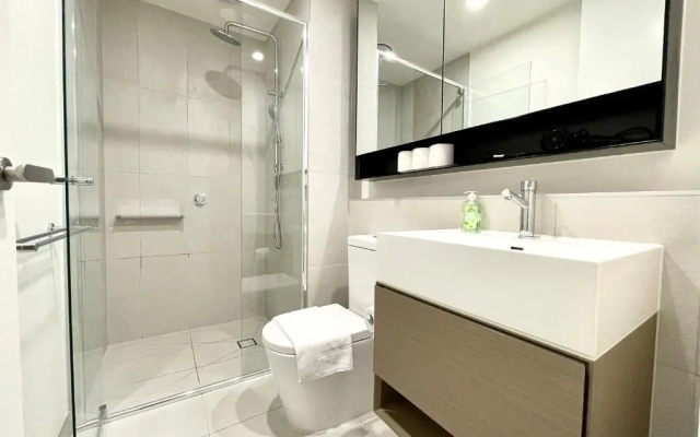 Readyset Apartments at Marque