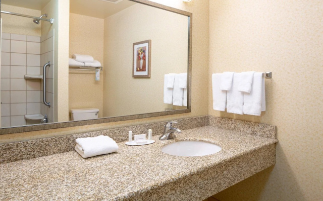 Fairfield Inn & Suites South Boston